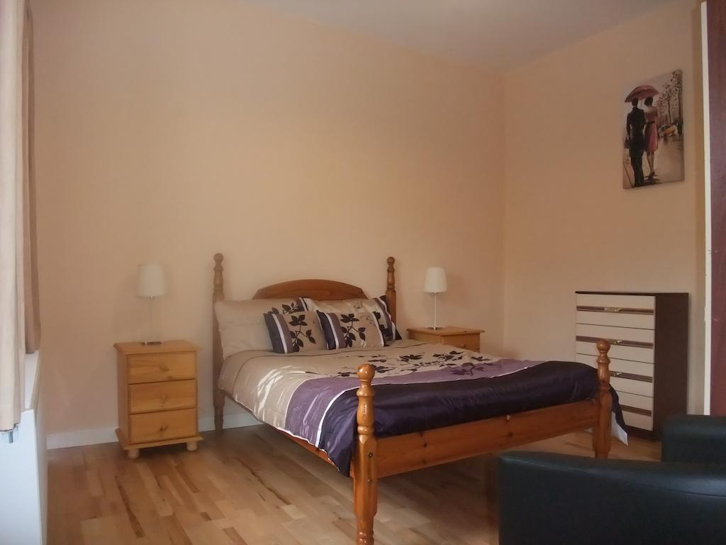 Katie'S Cottage Achill Sound Номер фото